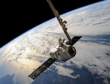 Ekonomika kosmose: startuolio „Blackswan“ technologija padės spręsti problemas orbitoje