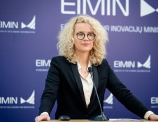 Ministrė A. Armonaitė Vokietijos spaudai: „Investuotojai užtikrinti dėl Lietuvos“