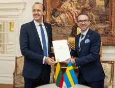 Švedija padės Lietuvai gerinti eismo saugą